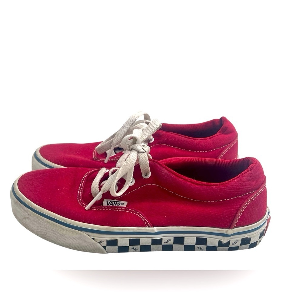 Vans Off The Wall Red Canvas Skateboard Sneakers Youth size 3 Lace Checked sole